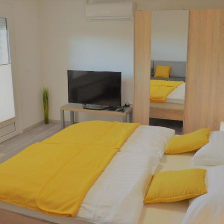 Apartma Vila Zigmund Cerknica Exteriér fotografie
